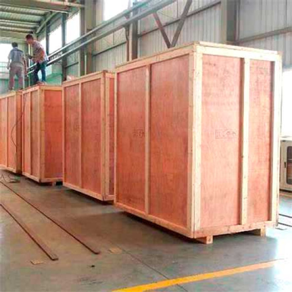 Plywood crates assembled at the customer's warehouse